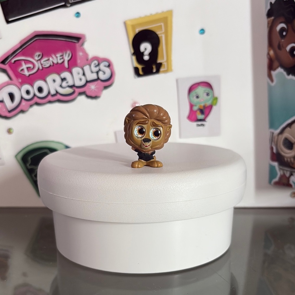 Series 1 Disney Mayor Lionheart Doorables